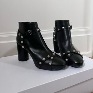 NEW Balenciaga Boots (fit like size 9 imo)